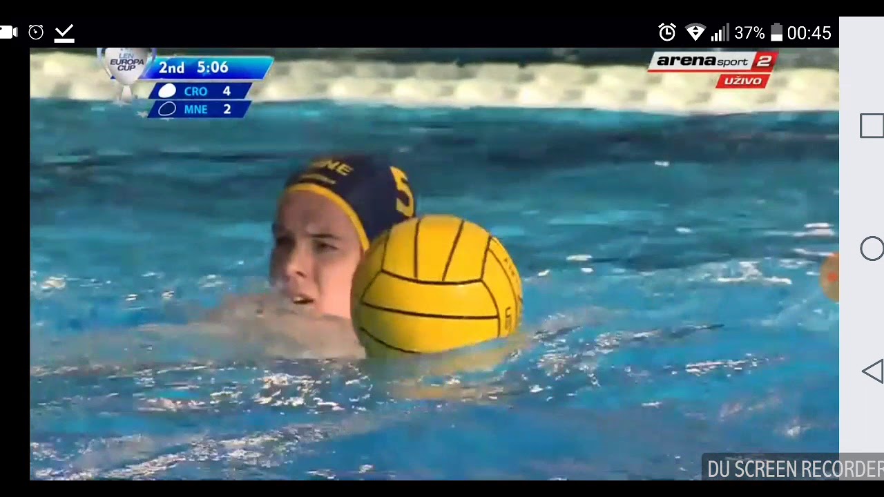 What a move from Fatovic, dribbling in the water