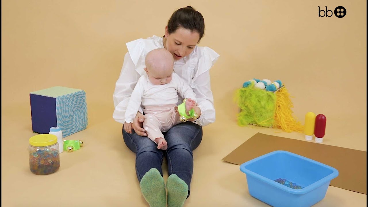 Estimulación sensorial para bebés a través de los pies