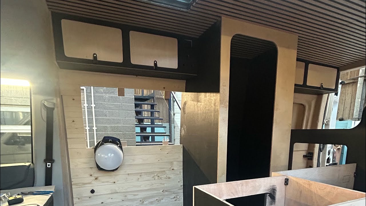 VW CRAFTER campervan conversion week 4 🤙🏼