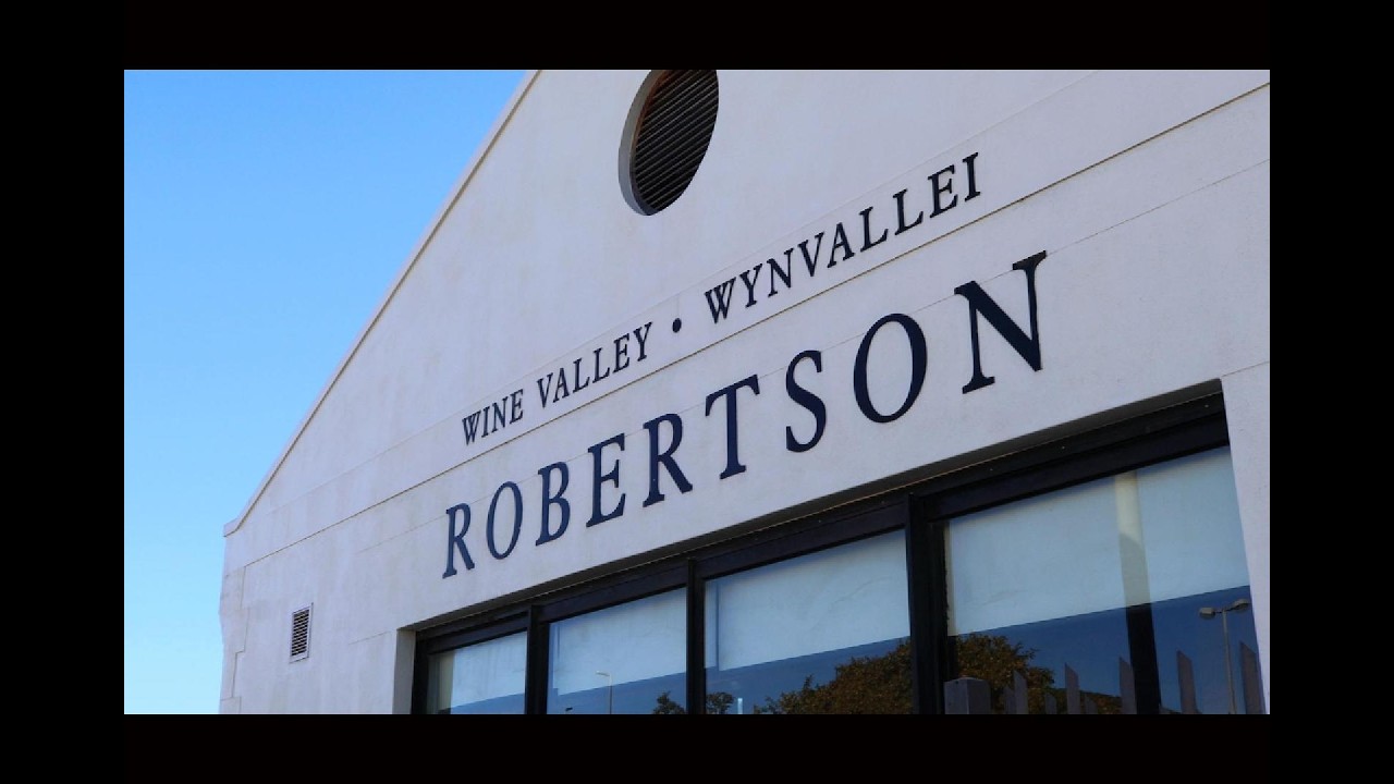 The Captivating Beauty of Robertson ~💚