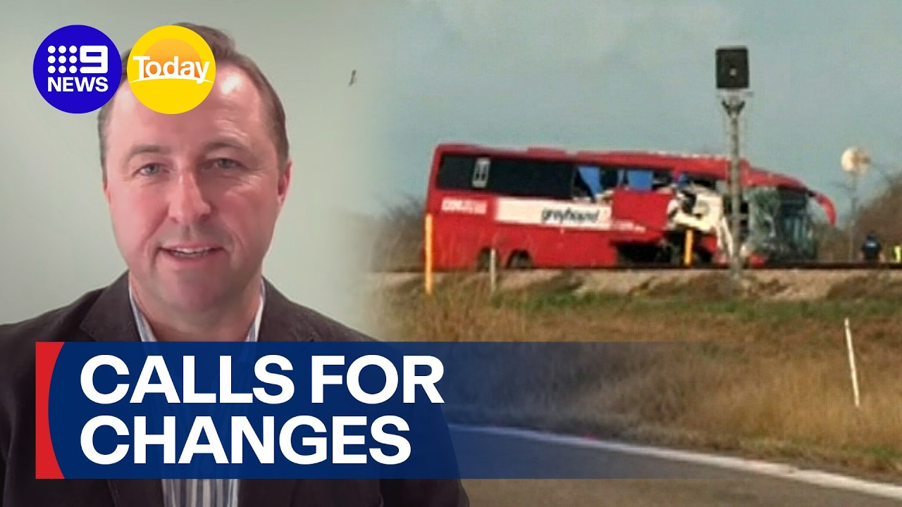 Calls to upgrade Bruce Highway growing after fatal bus crash | 9 News Australia