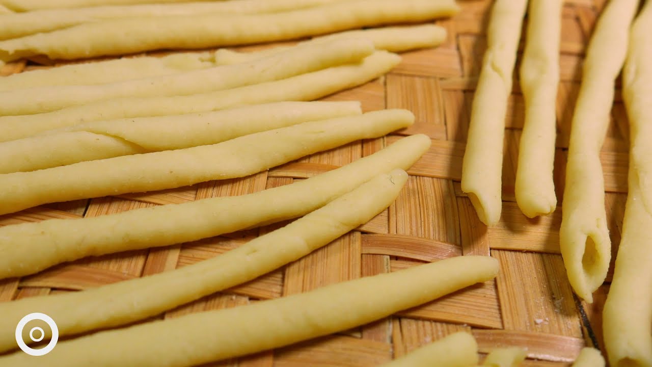 Fusilli al ferretto con sugo finto alla calabrese - Chef Andrea Magno - cinquefuochi.it