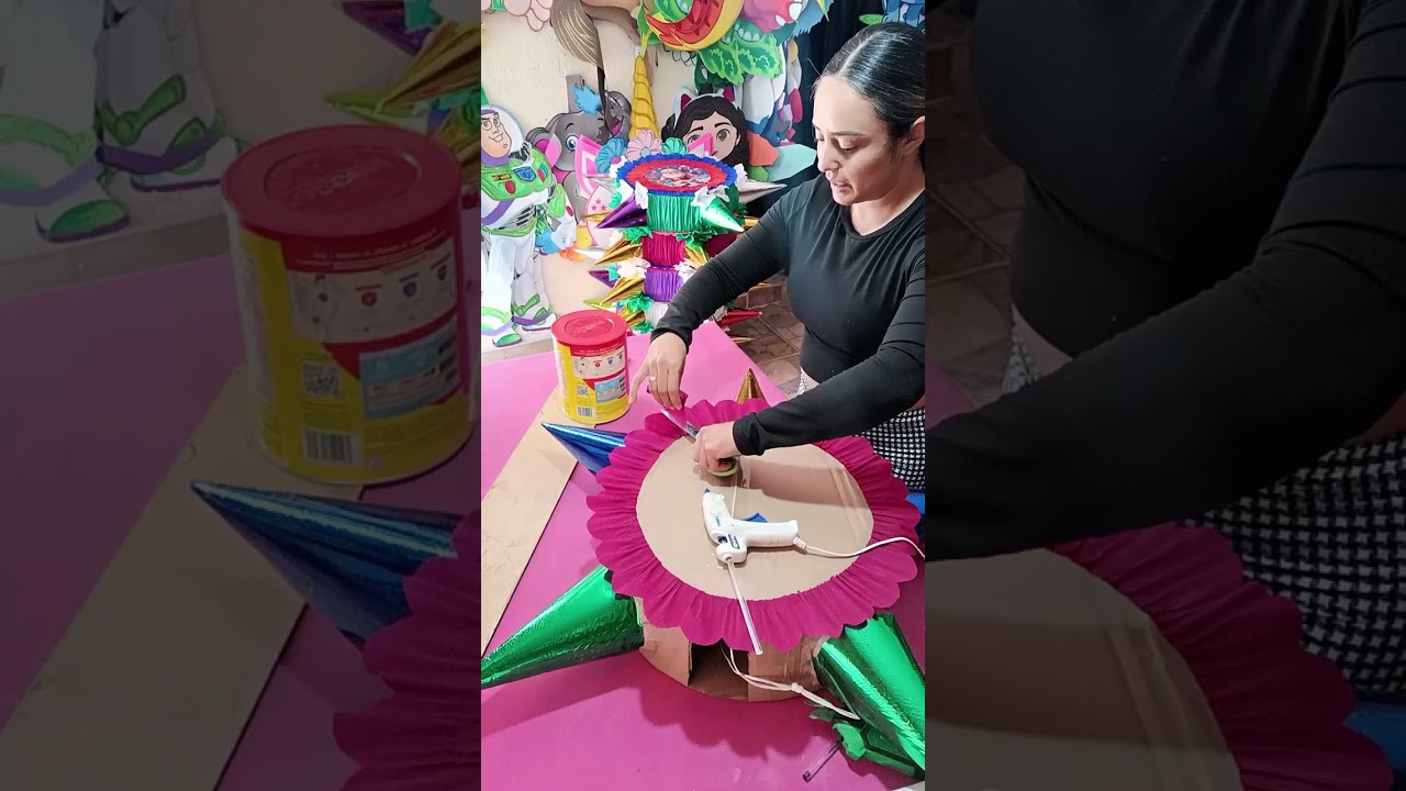 Piñata navideña de 5 picos 