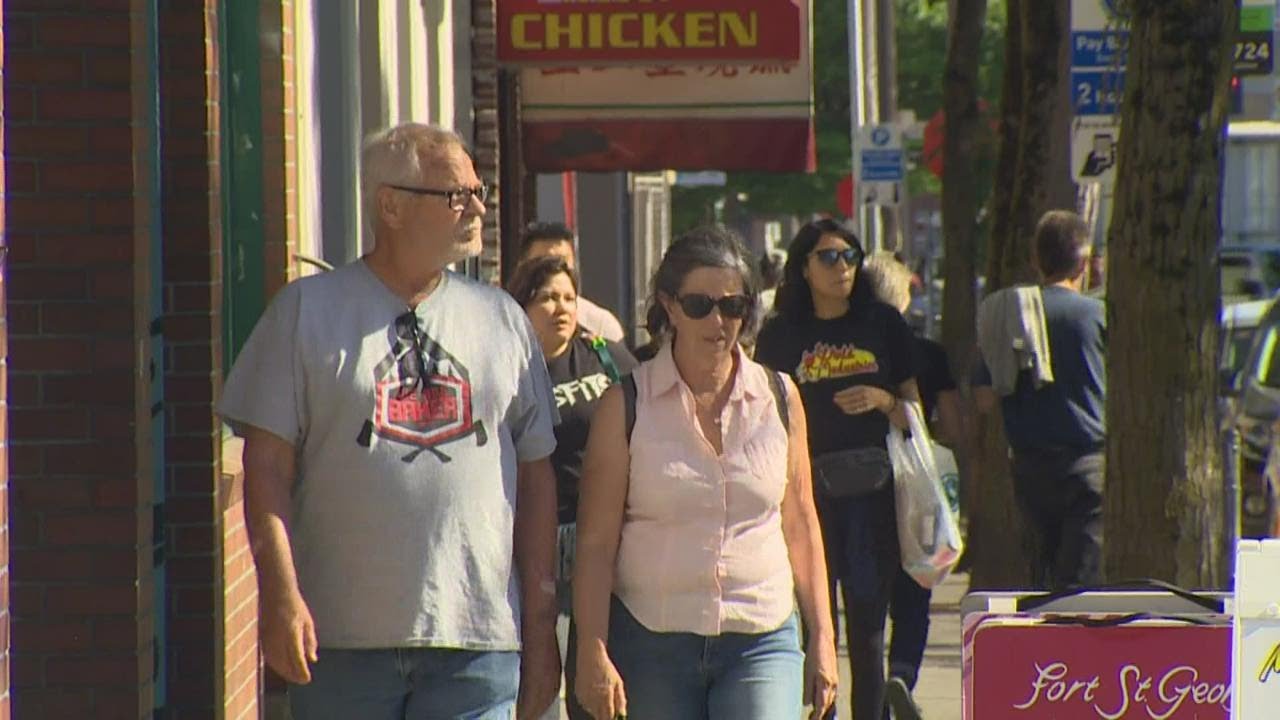 'Welcome Back' event draws crowd to Seattle's Chinatown-International District
