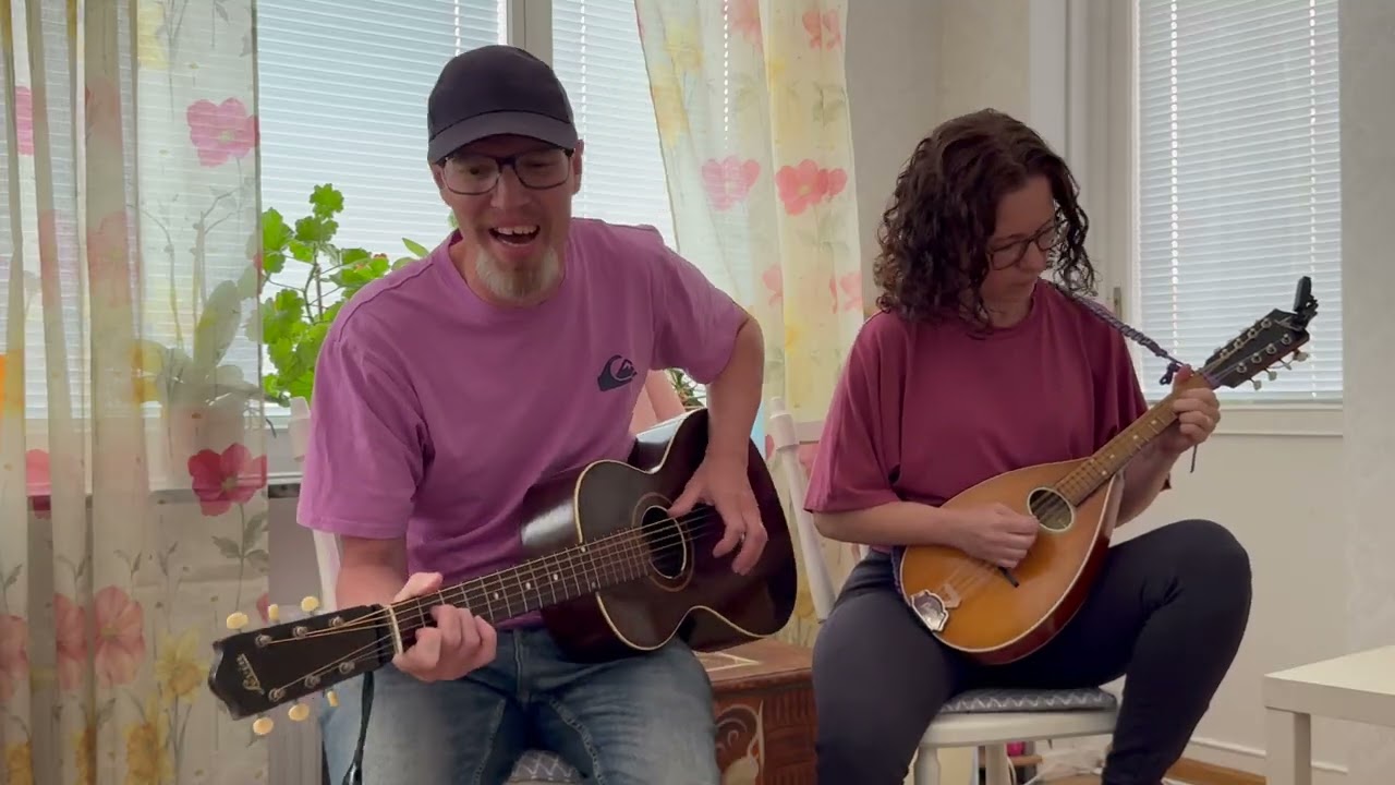 Det går en väg mot framtiden – Akustisk lovsång (mandolin & gitarr live)