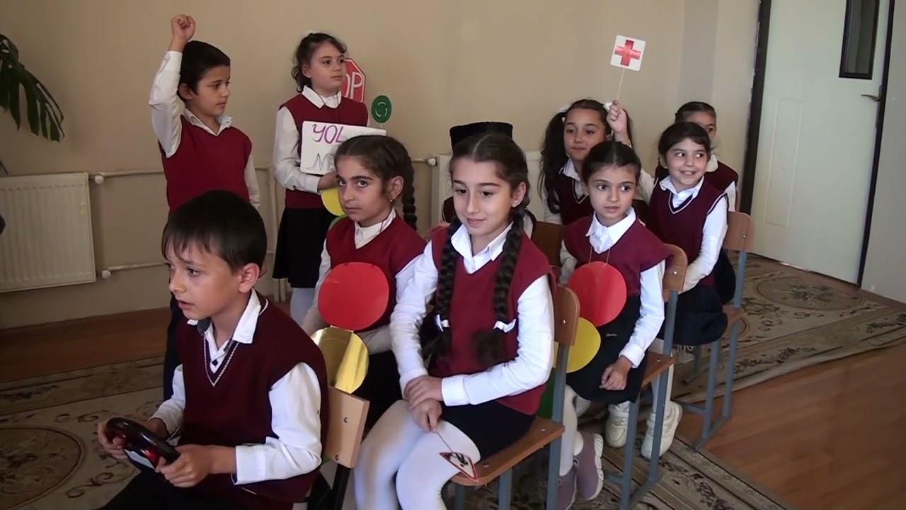 Sheki DYP 12 nomreli mektebi bu tedbire gore mukafatlandirdi