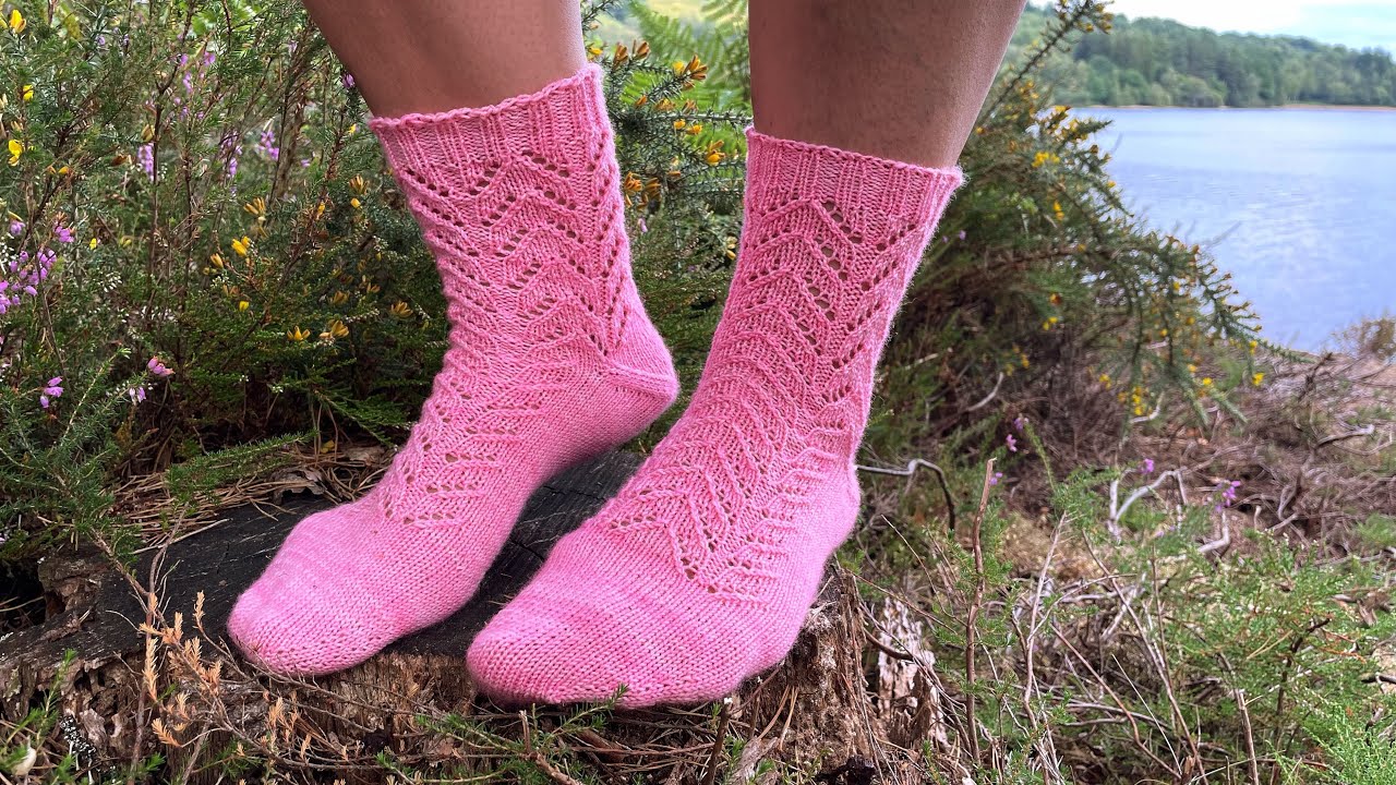 Vassivière Socks ( toe-up, depuis la pointe, Turkish cast on avec addi crazy trio )