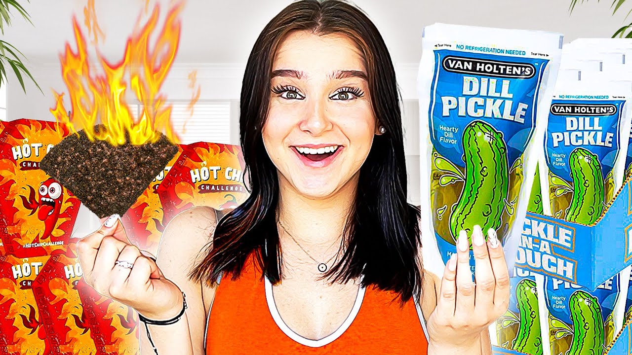 Ich teste VIRALE TikTok Süßigkeiten & Snacks ! 🔥🥵 (Schärfsten Chips der Welt) - Celina