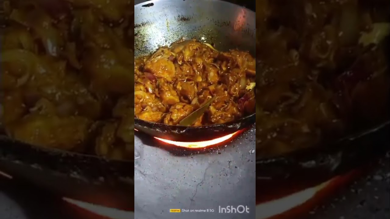 আজ আমাদের মেনুতে বেগুন ভাজা, ডাল, সবজি, চিকেন, চাটনি। এভাবে রান্না করলে দারুন লাগে খেতে।