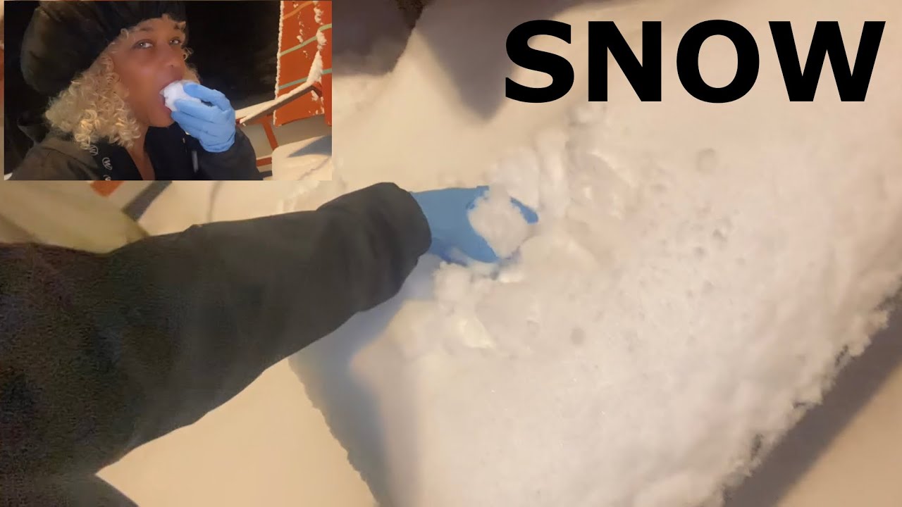 ASMR - SNOW EATING