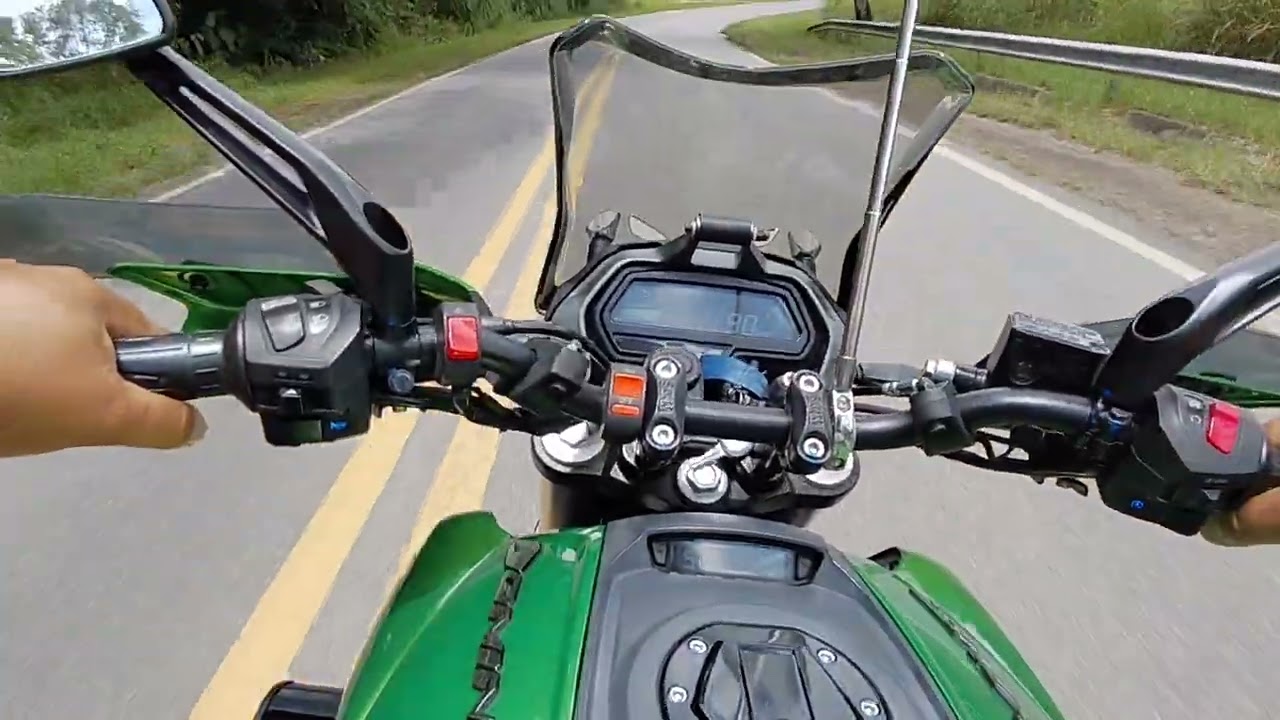 Estrada de  joanoplis  com dominar 400cc