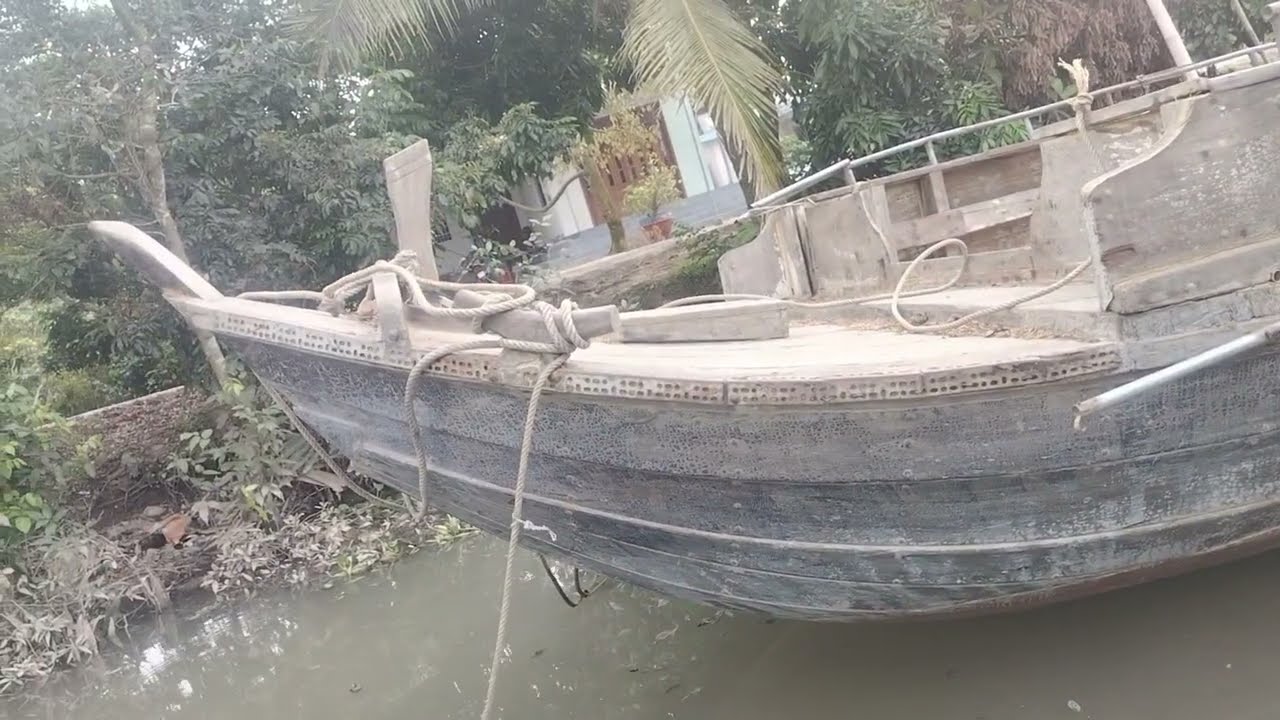 Bán ghe 22 tấn mái isudu ghe mái về đi liền giá 32 triệu LH 0962863209
