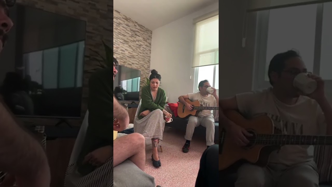 @Monlaferte  en vivo en Instagram