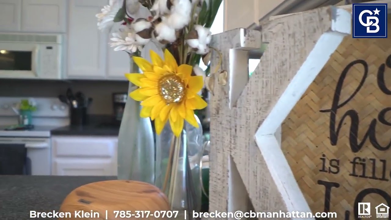 304 Brookvalley Dr, Manhattan, KS 66502