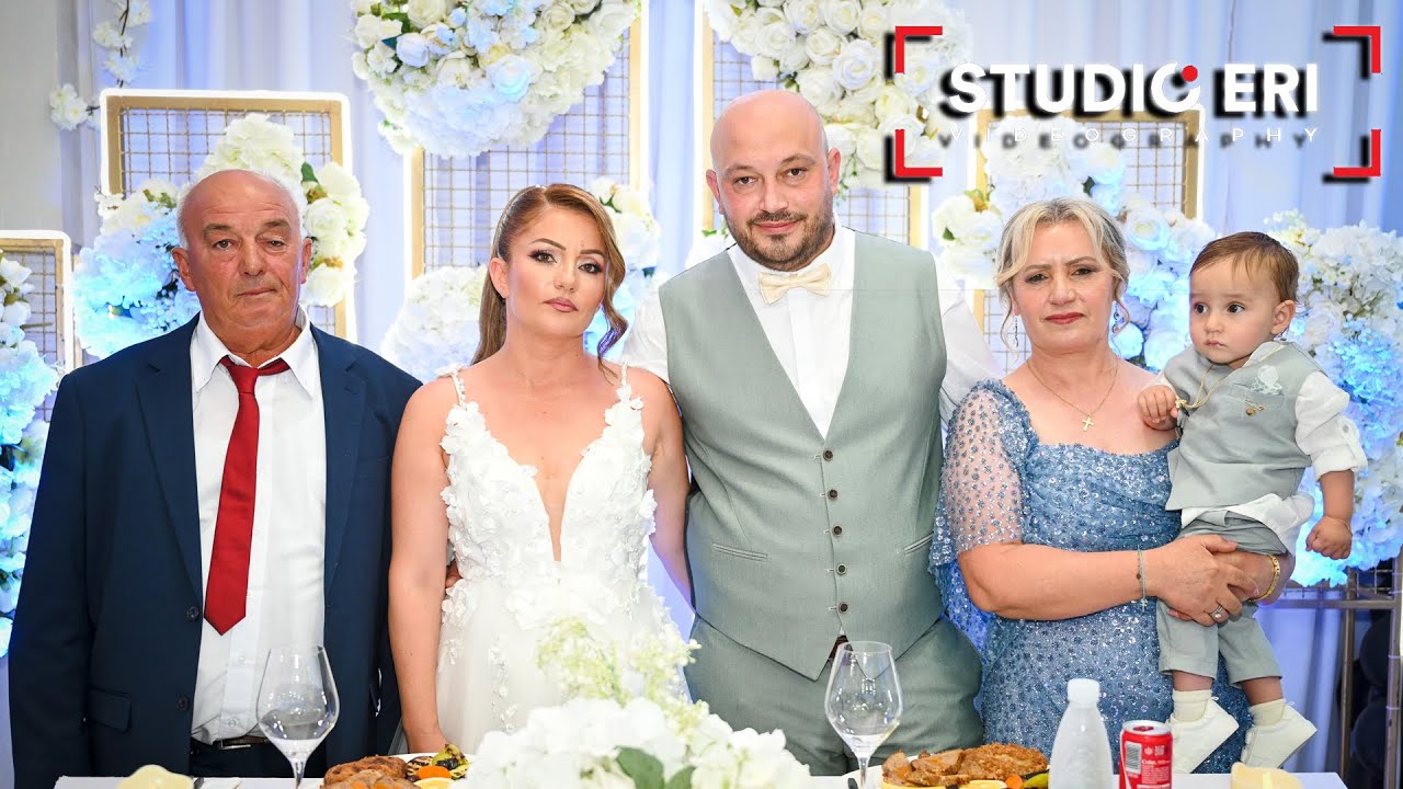 Familja Rrasa Hap Dasmen e Andit & Matildes (Sindi Yzeiri & Grupi )