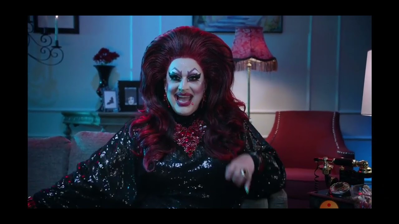 Huluween Dragstravaganza