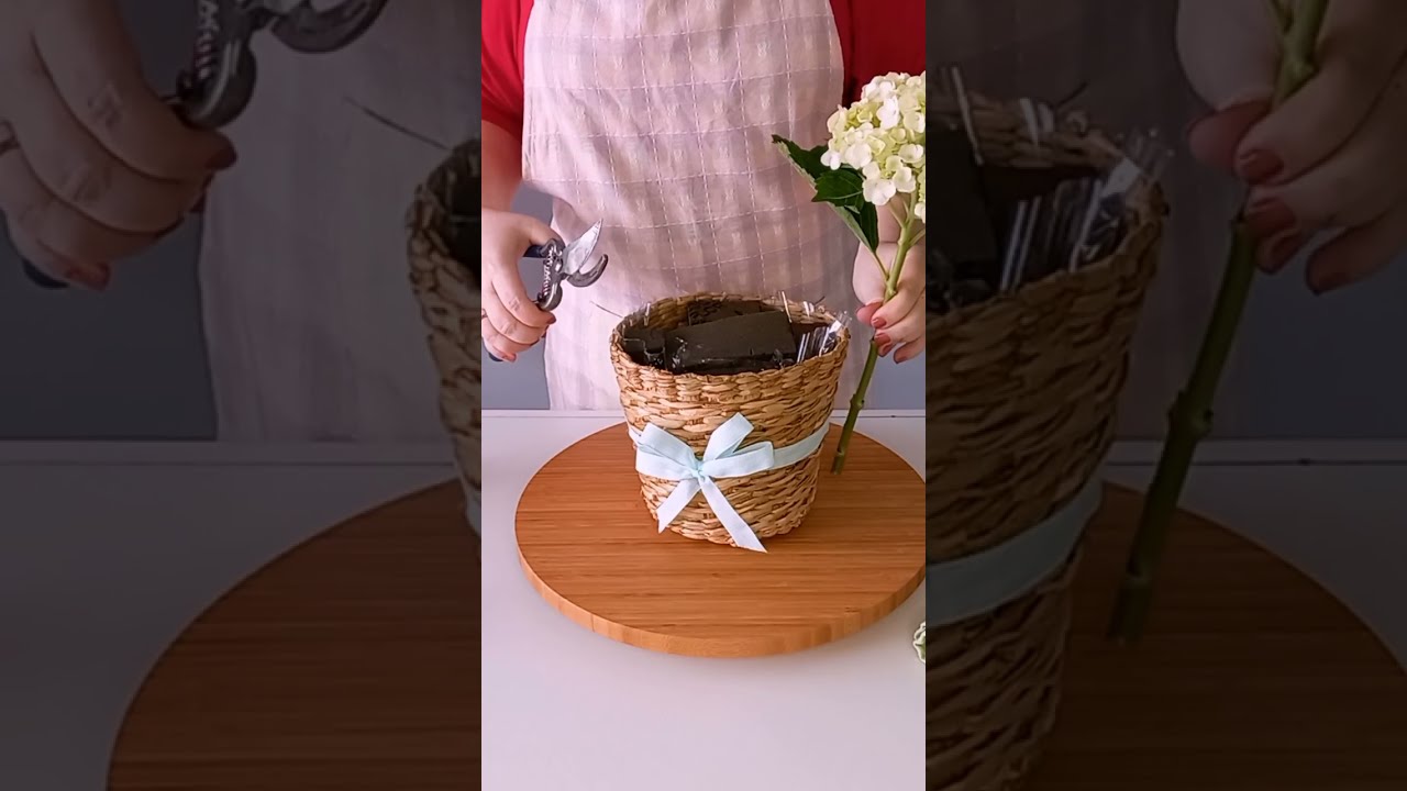 Flower arrangement / Arranjo de Flores. #tutorial #satisfying #flowers #diy #design #tiktok #shorts
