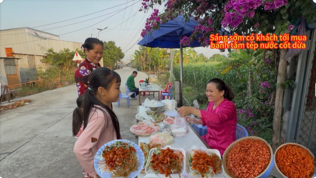 Sáng Sớm Có Khách Đợi Mua Bánh Tằm Tép Nước Cốt Dừa/Tập 82