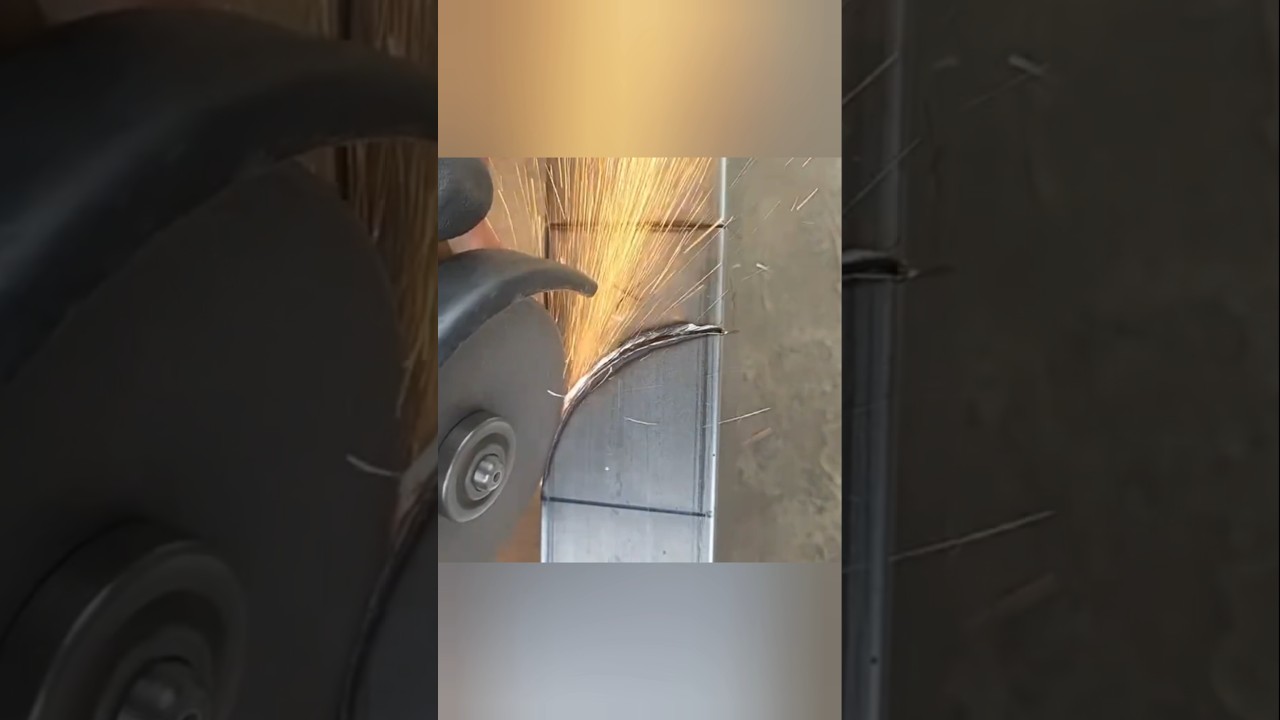 "Perfect Steel Pipe Cutting Technique | Professional Metalworking Guide" 