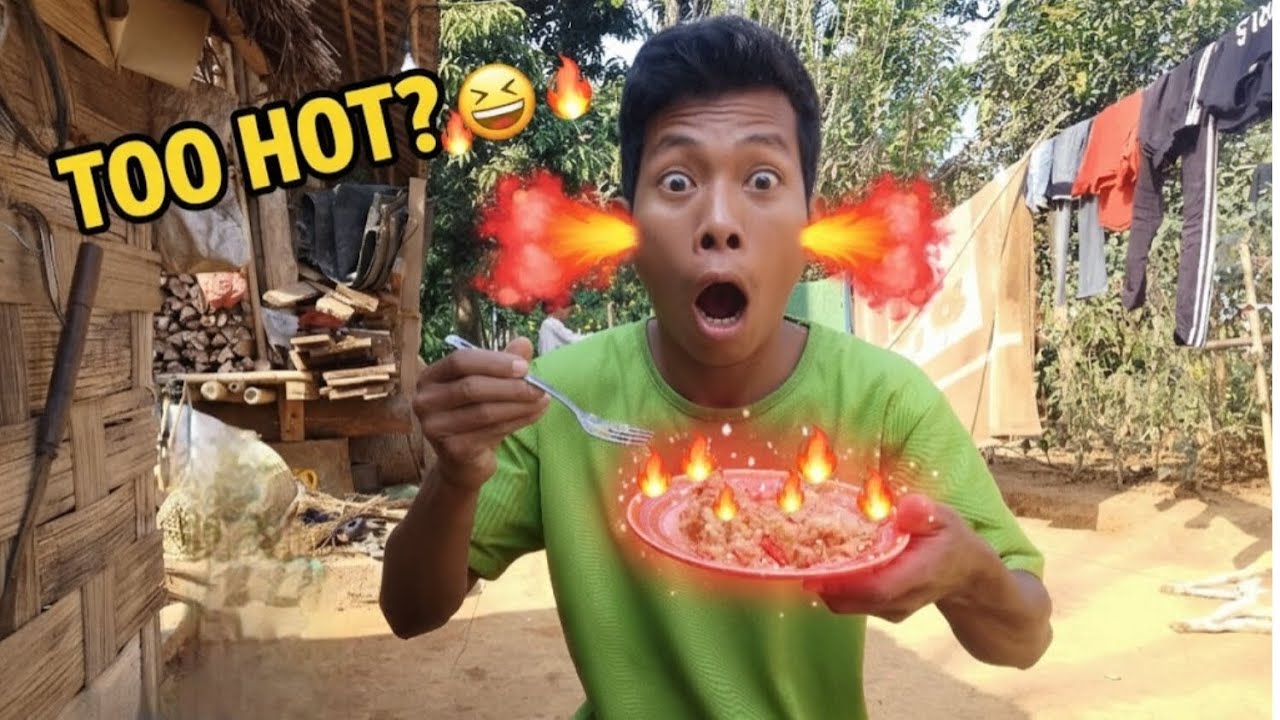 Che•eng (Emily eating) cha•datjok (vlog video)