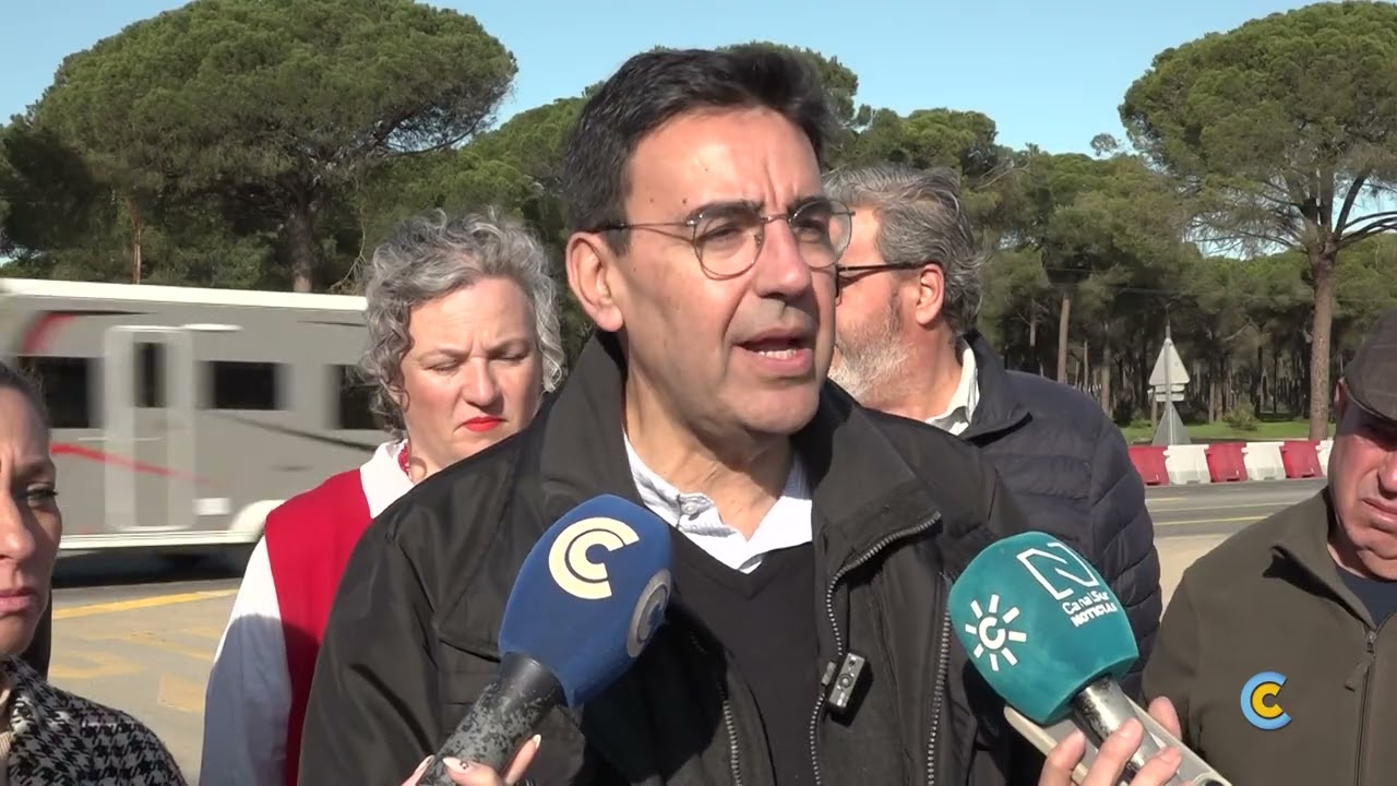 Jiménez: “exigimos que se acometa un asfaltado provisional en la carretera A-483”