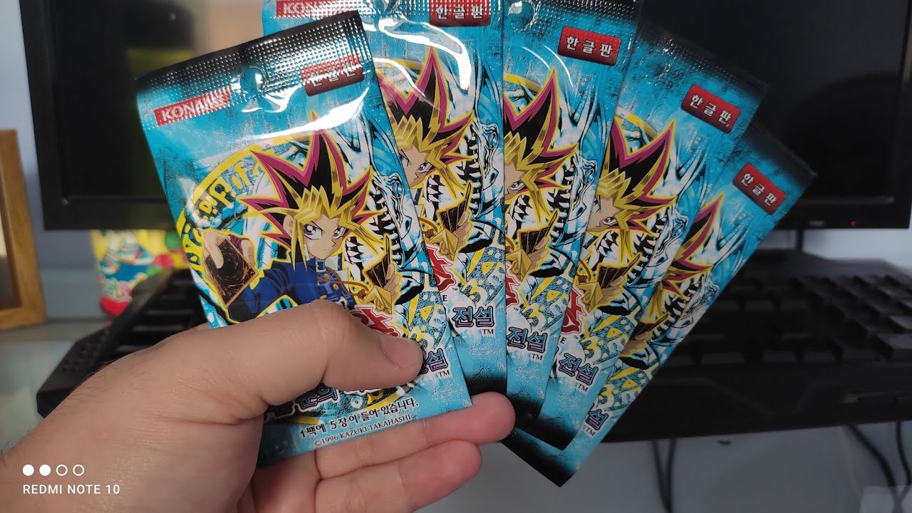 Abrindo uma Caixa Coreana de Legend of Blue-eyes White Dragon (1/2)