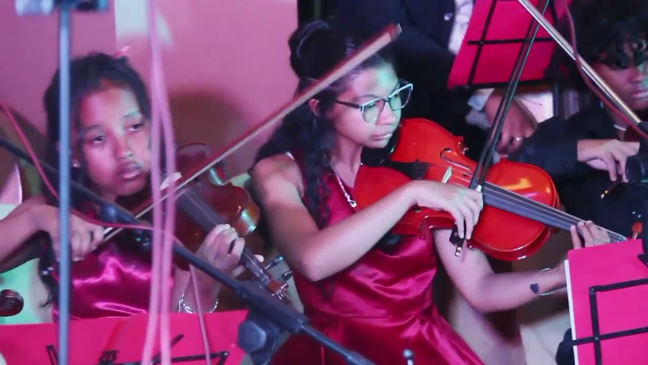 Concerto en D pour violon- 3ème mouvement-  Beethoven par Henika Finoana RAZAKAMAHEFA- 14 ans- 2024