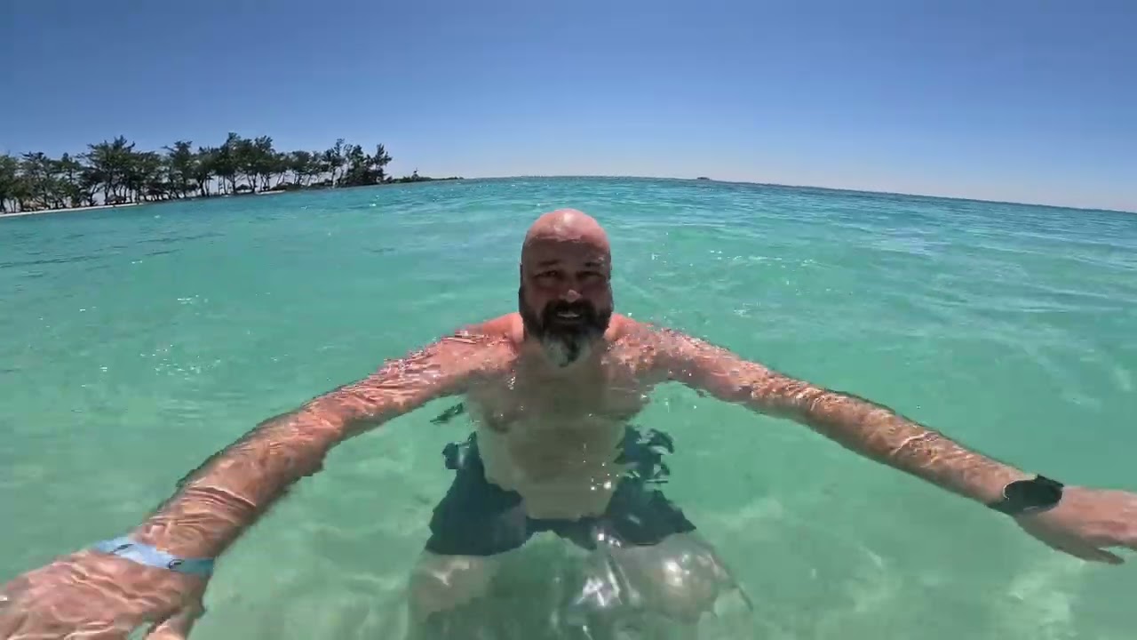 Roatan. Fantasy Island March 2025.