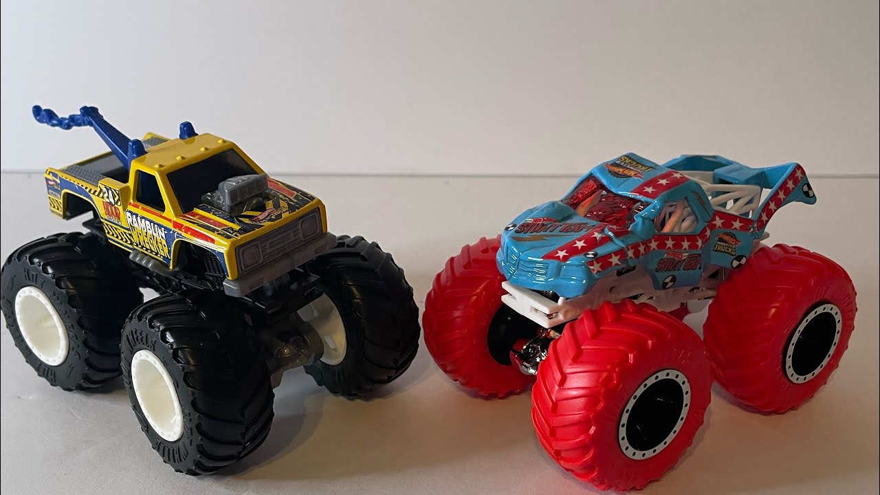 Hotwheels Monster Trucks 2025 Ramblin Wrecker and Totaled double pack review