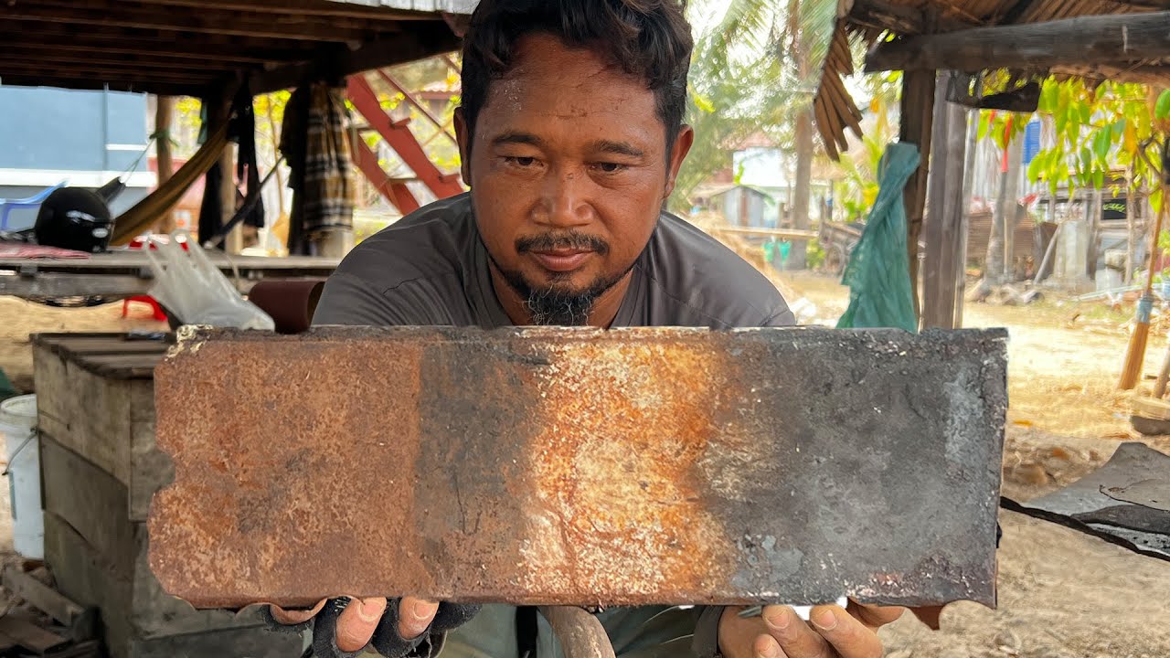 Axe Making - Forging A Great AXE From A Big Rusty Leaf Spring