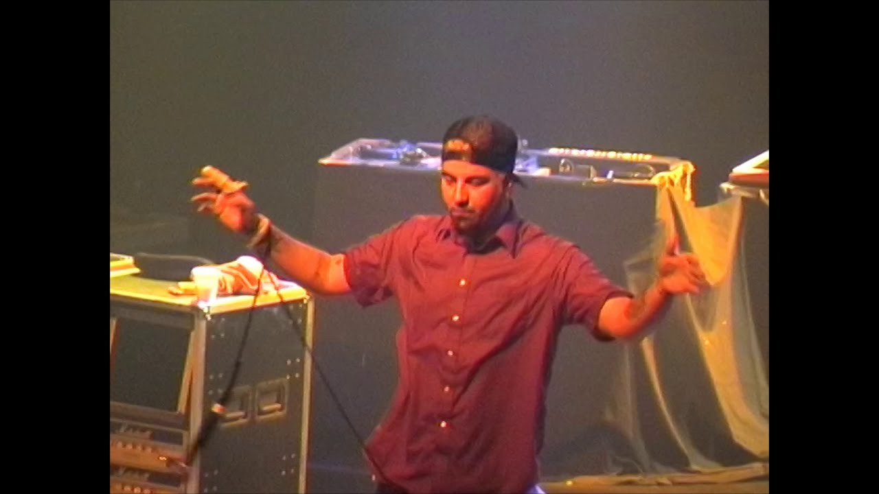 Deftones - 2001-06-24 - Live in 