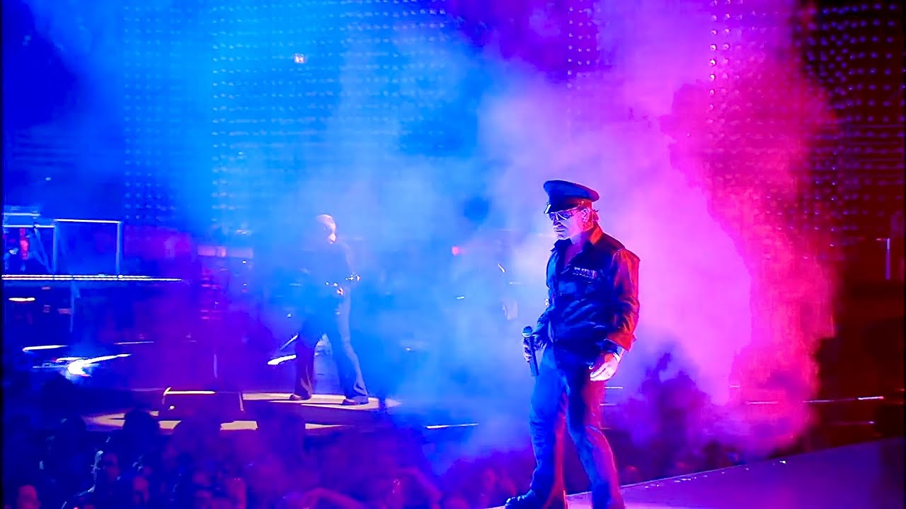 U2 - The Fly / Zoo Station - Live from VERTIGO TOUR - CHICAGO 2005 - 4K #REMASTERED