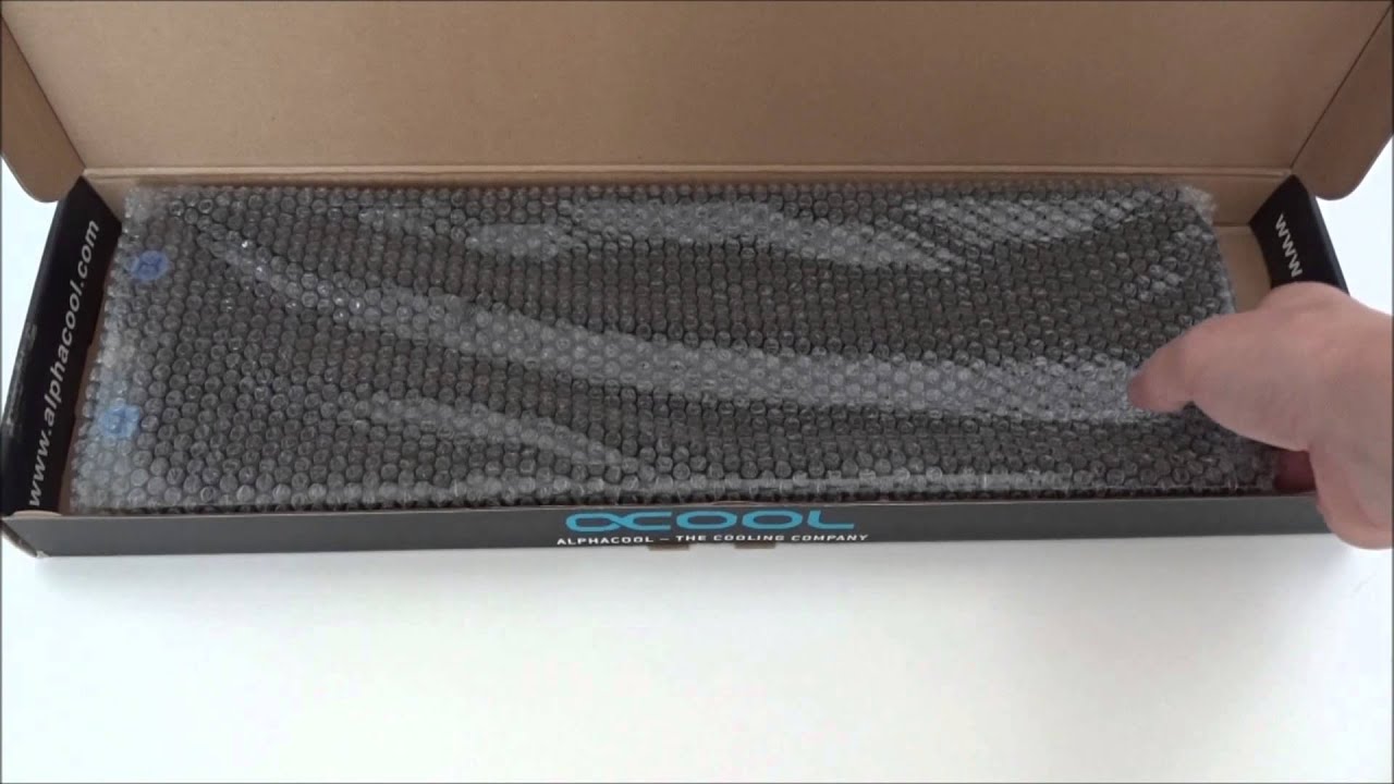 [Simple Unboxings] Alphacool NexXxtos ST30 Full Copper Radiator 420 mm Unboxing