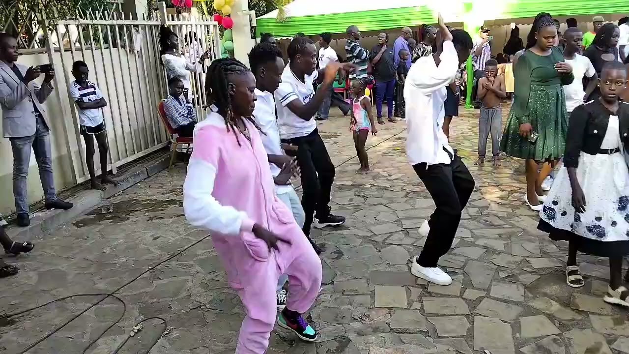 performing at siritamu restaurant in Bungoma🎙️🎙️