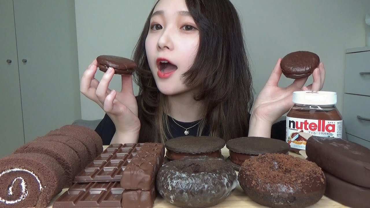 【モッパン】大量のチョコレートを食べまくったら鼻血出かけた。