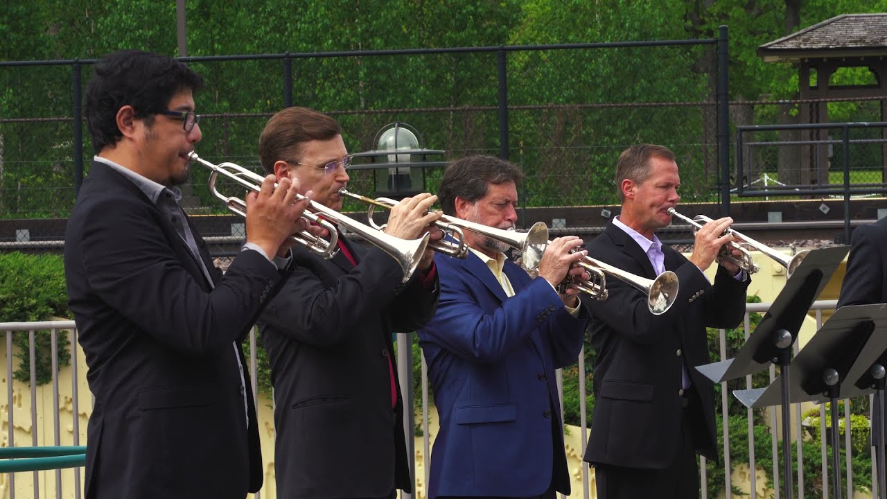 The Chicago Symphony Orchestra plays at the Kohl Kaplan Fountain at Ravinia.