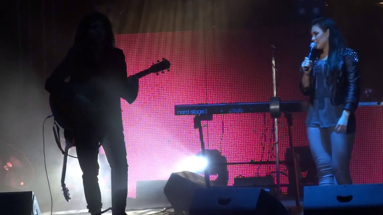 Ewa Farna - La la laj  [Martin Chobot solo] - LIVE