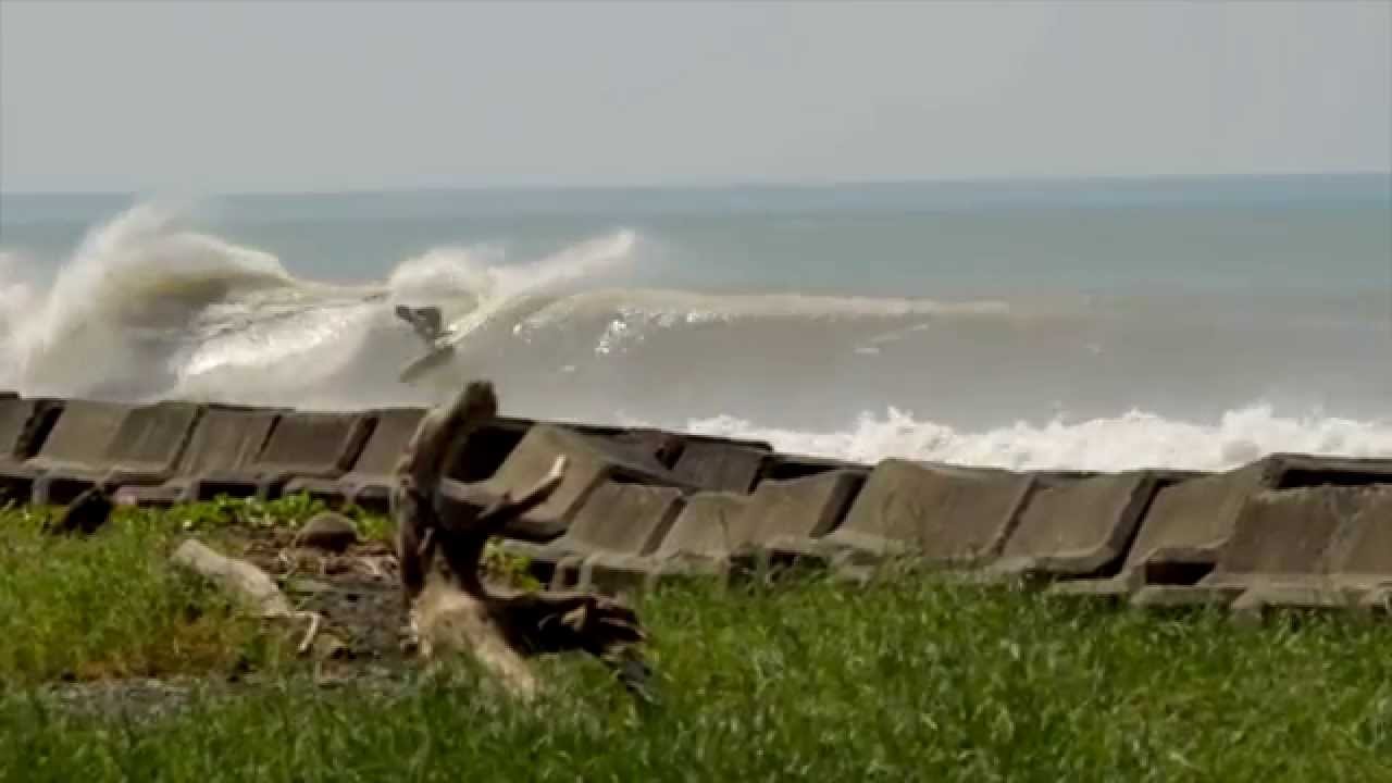SurfTaiwan.com - Bonus footage from the Se7en Signs movie (Taylor Steele productions) Taiwan segment
