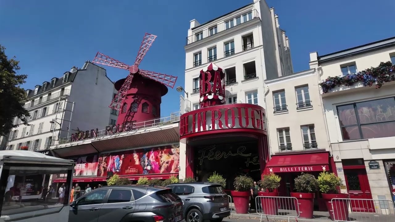Romantic Streets of Paris – Walking Tour with Ambient Sounds