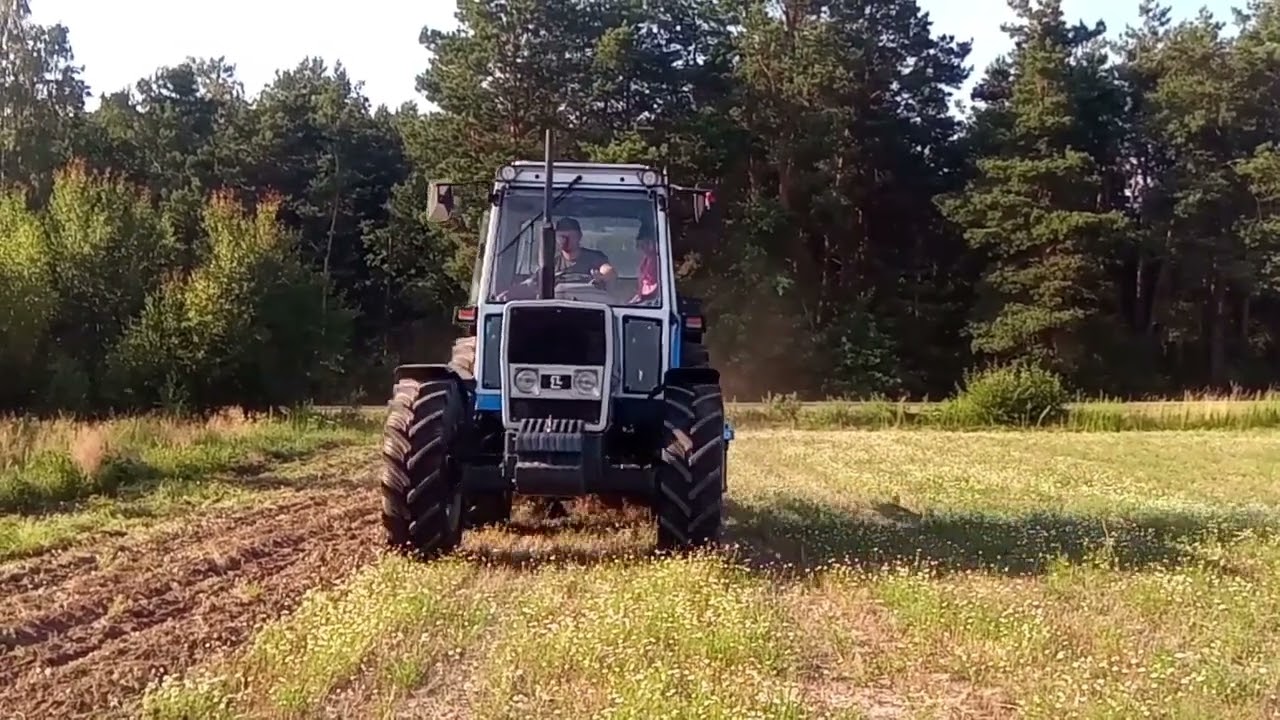 Ściernisko po rumianku 2022! Agro Lift oraz Landini w akcji!