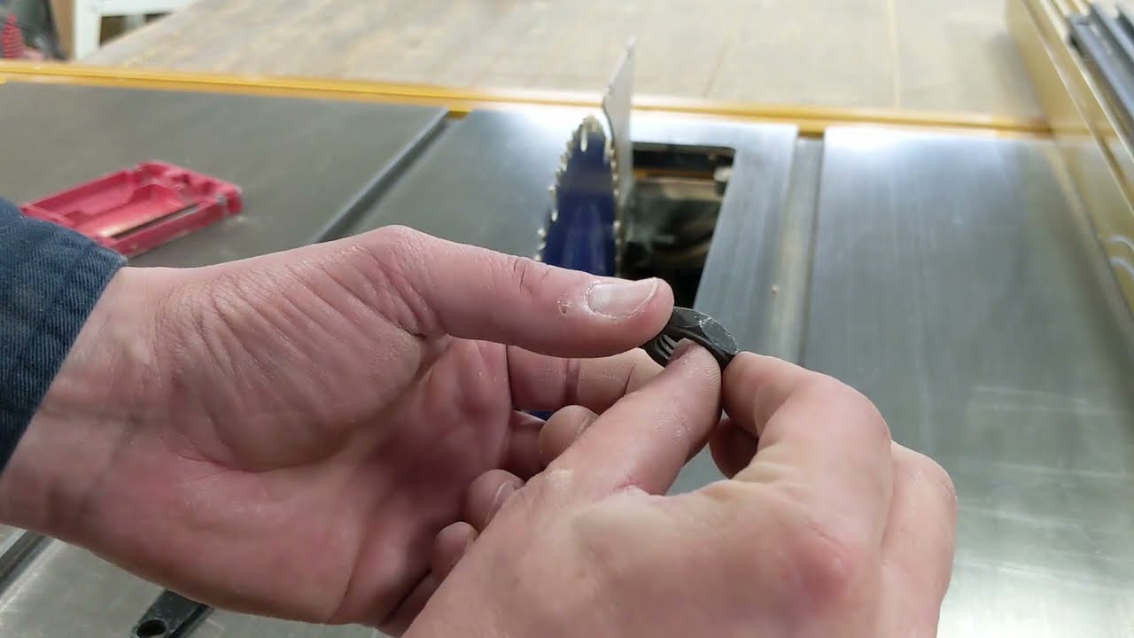 How to Change a Table Saw Blade and How to Align the Riving Knife - Area 515 Tips and Tricks