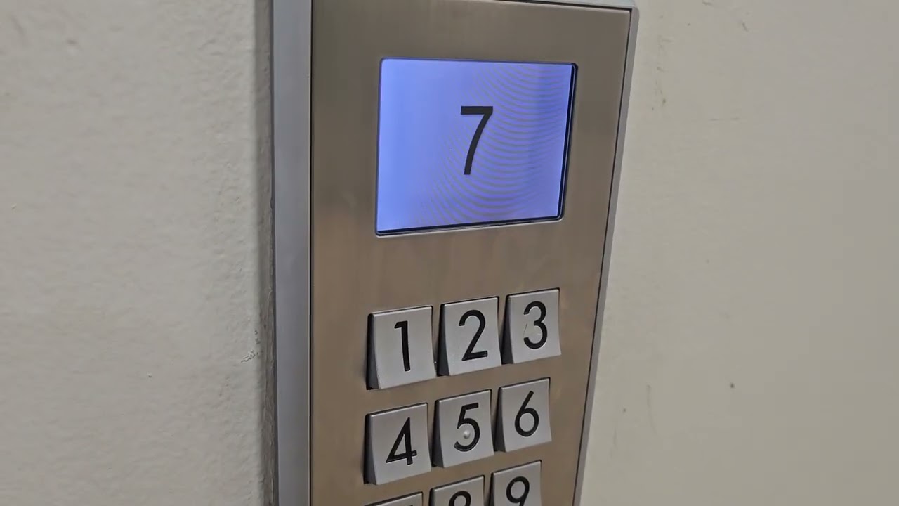Schindler Miconic 10 w/ what i think is 5500 @ Schnieder Children's Medical Center, Petah Tikva, IL