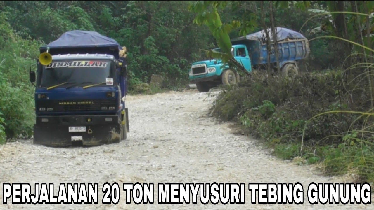 NISSAN CONDOR DAN TOYOTA DA100 MELEWATI JLN YG CURAM