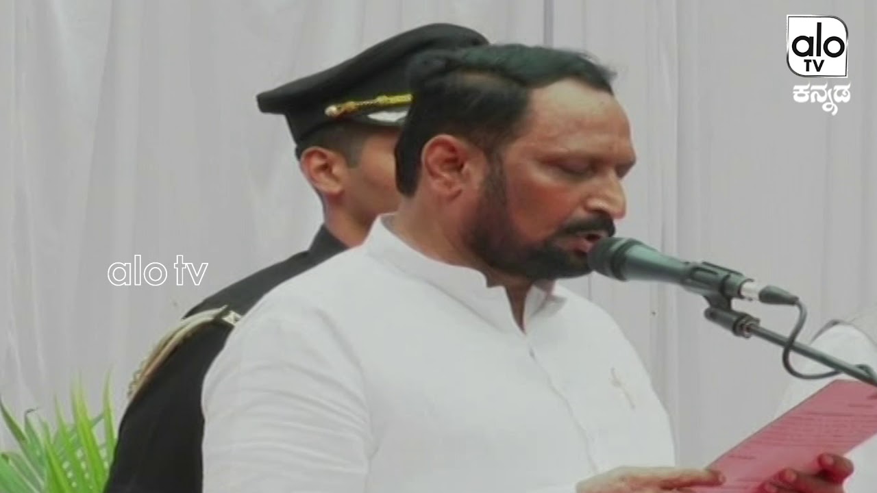 Laxman Savadi Takes Oath As Minister In CM Yeddyurappa | Karnataka BJP Cabinet Expansio | BJP News