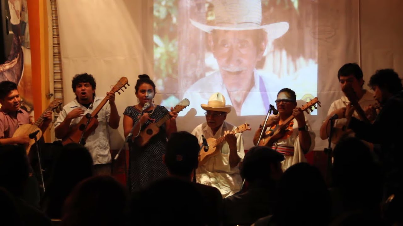 El Colás (son jarocho) - Don Isidro y Tía Licha con Los Panaderos y Son Altepee