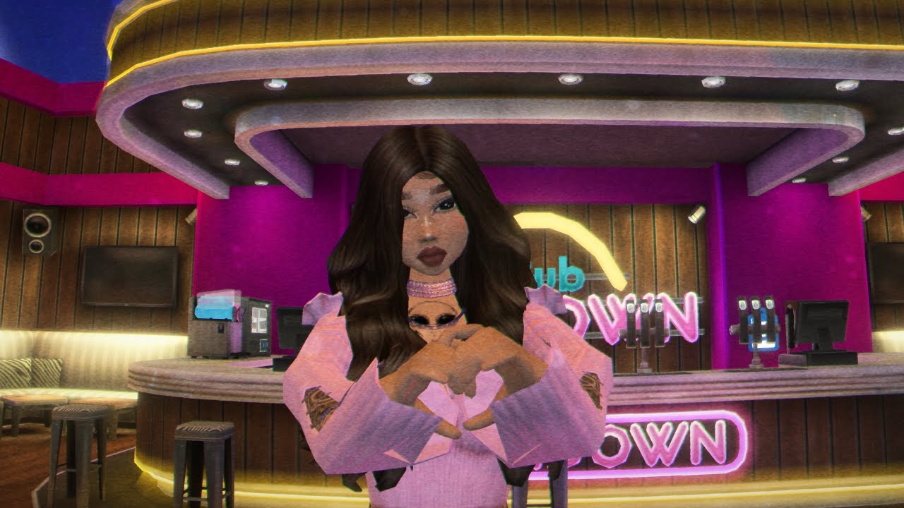😳Playing Avakin Life For The First Time In A YEAR!!!😳 HE WAS WEARING WHAT???😦