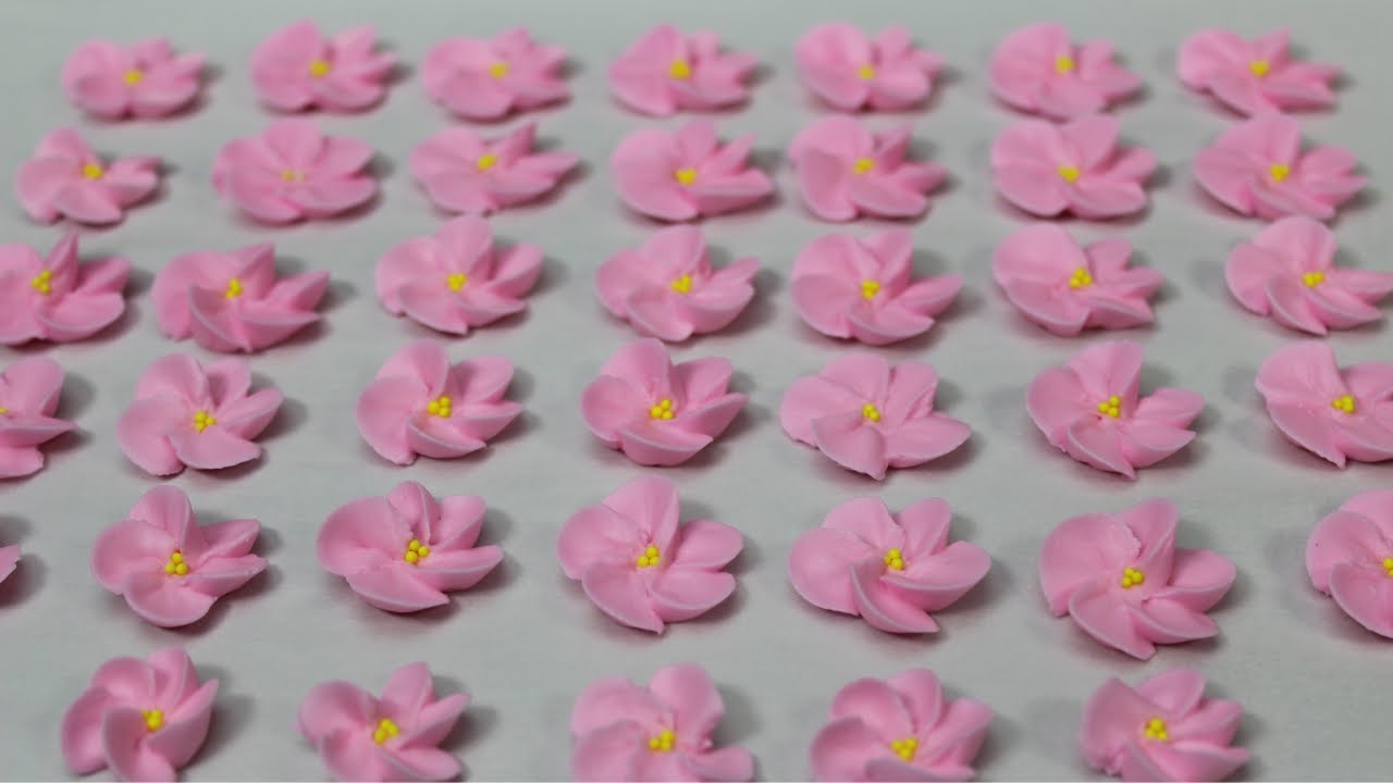 How To Pipe Cherry Blossoms With Royal Icing