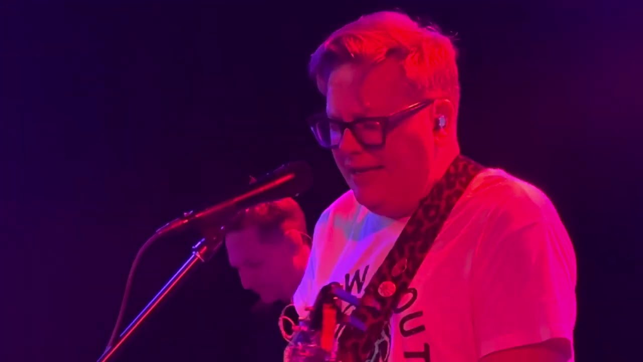 The Sheila Divine - Hum (live in Lowell, MA 4/25/25)