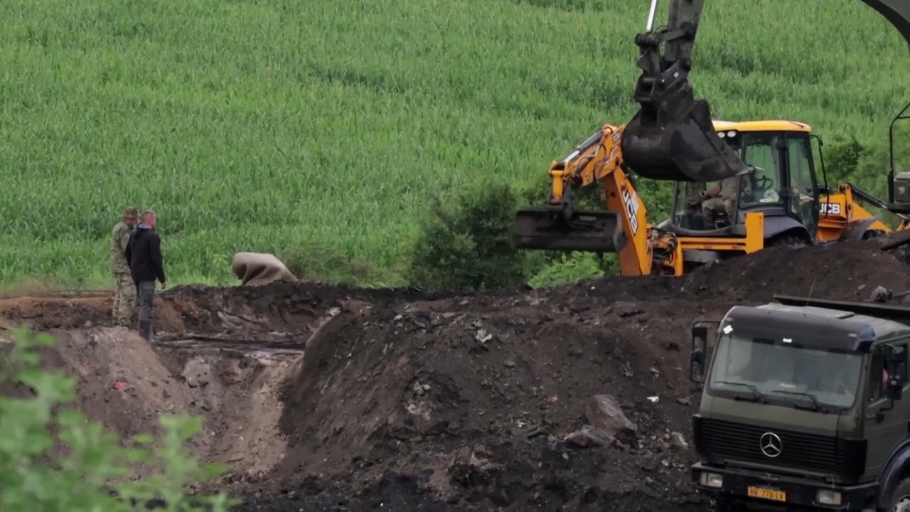 War victims found in mass grave in Croatia | REUTERS