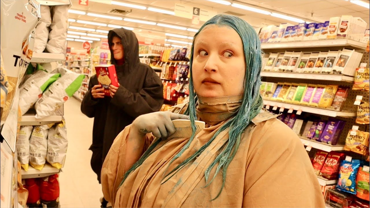 How to dye your hair blue in a grocery store